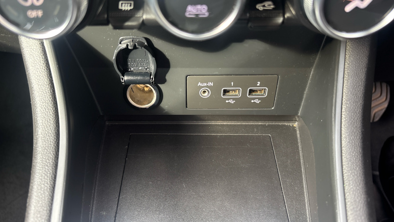 Renault Captur 1.0 TCE 100 Iconic 5dr Petrol Hatchback